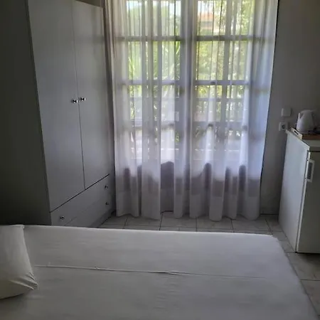 μπαρμπαρόριζα δίχωρο Studio Apartment Paliouri